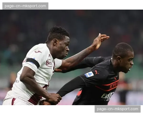 特写:告别圣西罗,吉鲁在主场最后一次谢幕时眼含热泪